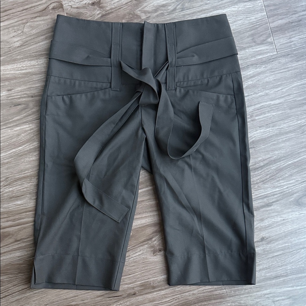 Black Tie-Waist Capri Pants